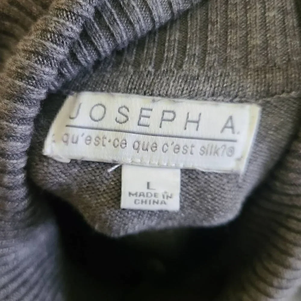 Joseph A. Colorblock Turtleneck Sweater